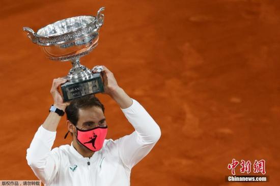 热血青年的励志故事：纳达尔在巴黎夺得法网第