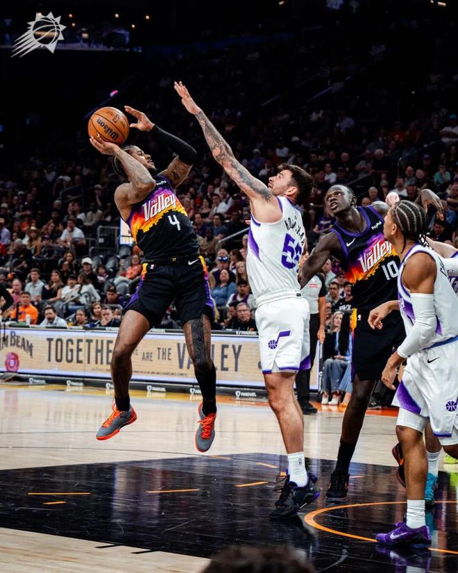 杰伦-格林22分钟狂砍31分创太阳队史纪录