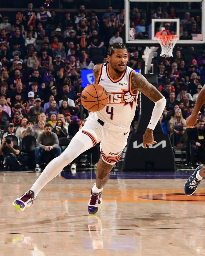 杰伦-格林22分钟狂砍31分创太阳队史纪录