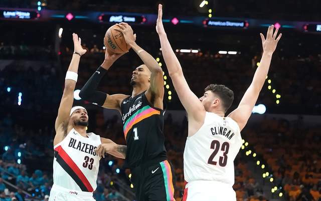 维克托·文班亚马全票当选历史首位DPOY马刺防守